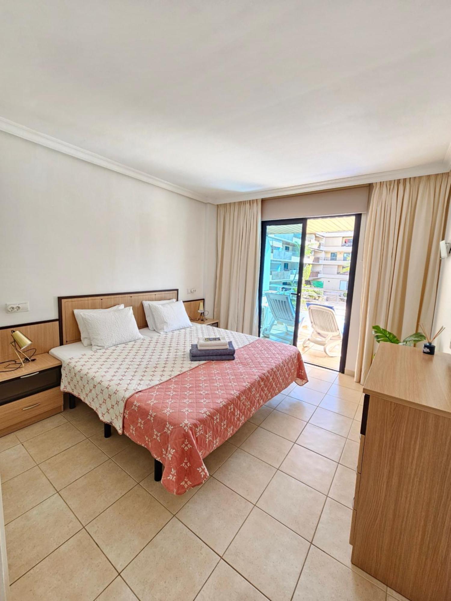 Ocean Breeze Apartment ปัวร์โตเดซานตีอาโก ภายนอก รูปภาพ